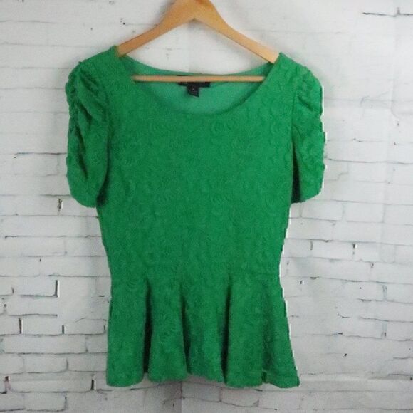 INC INTERNATIONAL CONCEPTS GREEN FLORAL LACE PEPLUM TOP WITH RUCHED SLEEVES - Picture 1 of 11